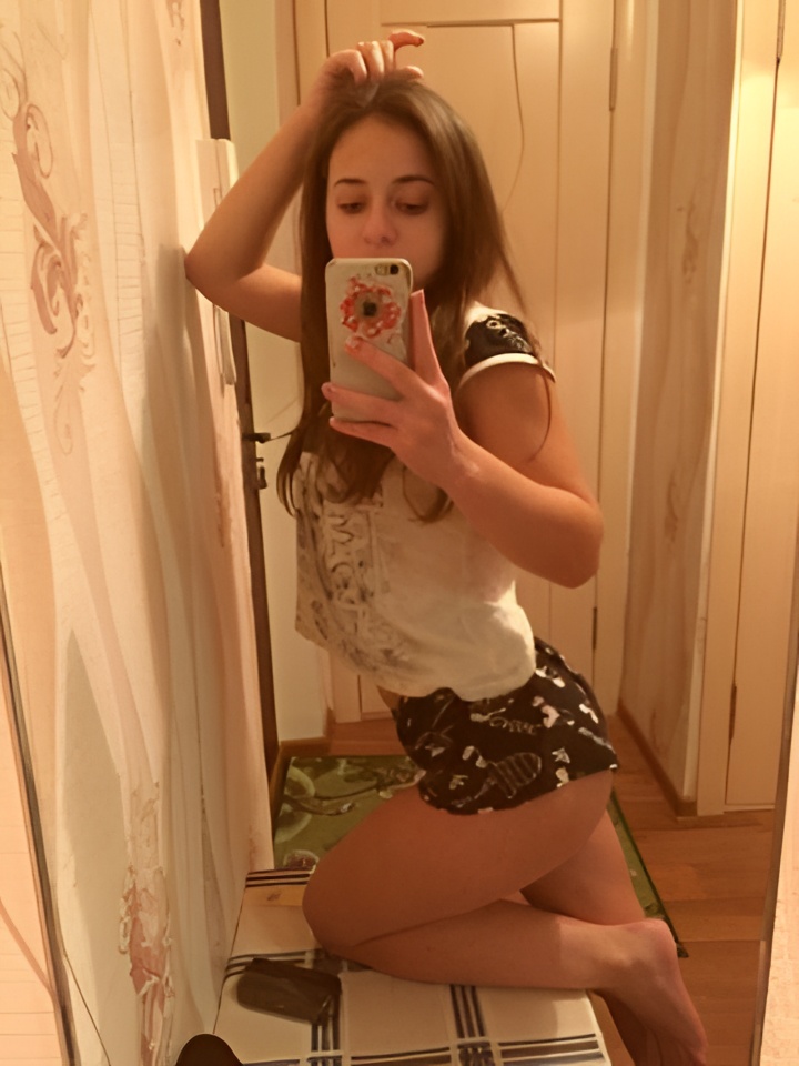 Риана привлекальеная девушка из Астаны цена от 5000 руб