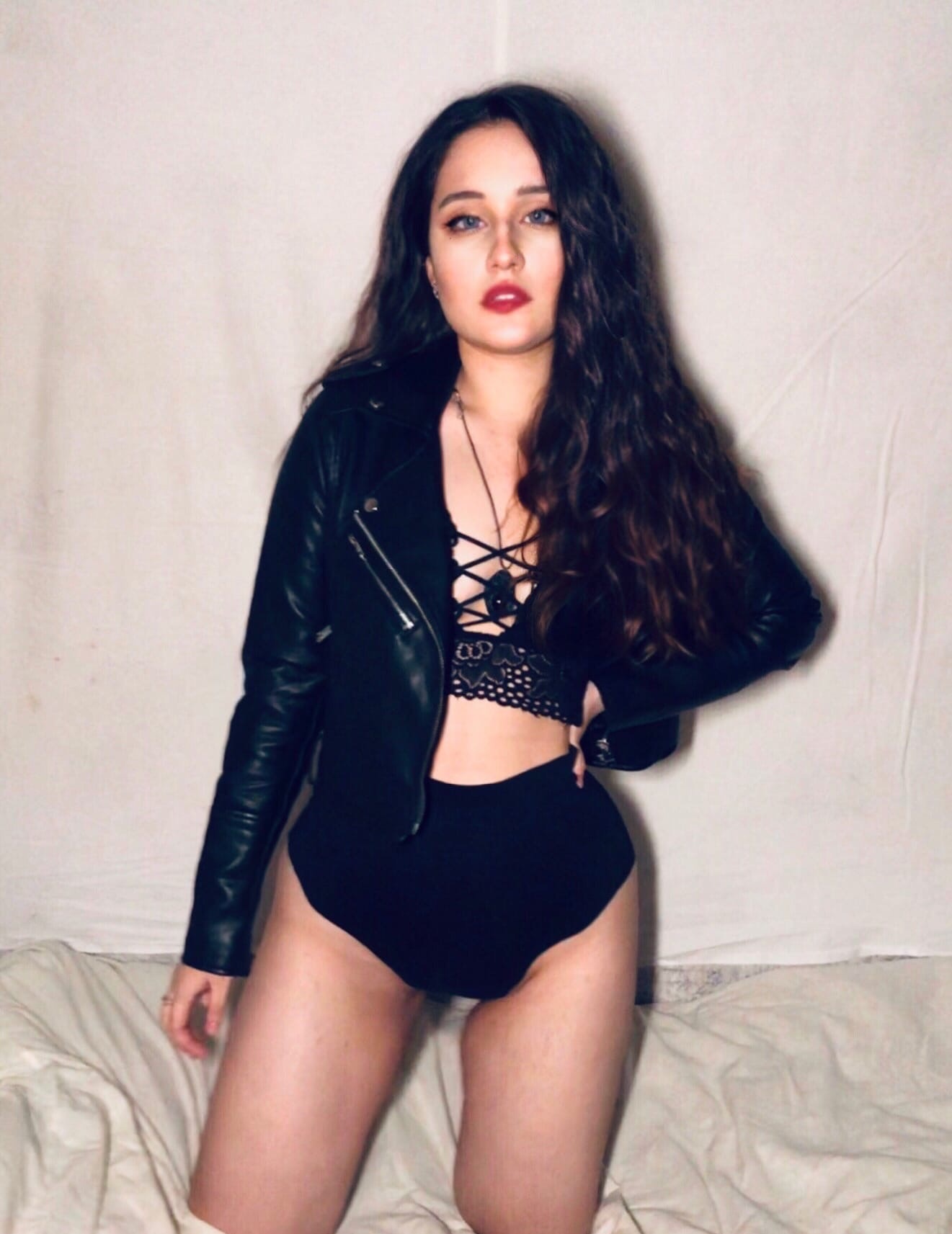 Марина привлекальеная девушка из Астаны цена от 3500 руб