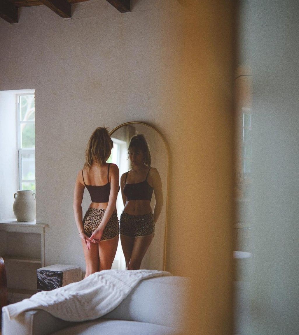 Анна привлекальеная девушка из Астаны цена от 4000 руб