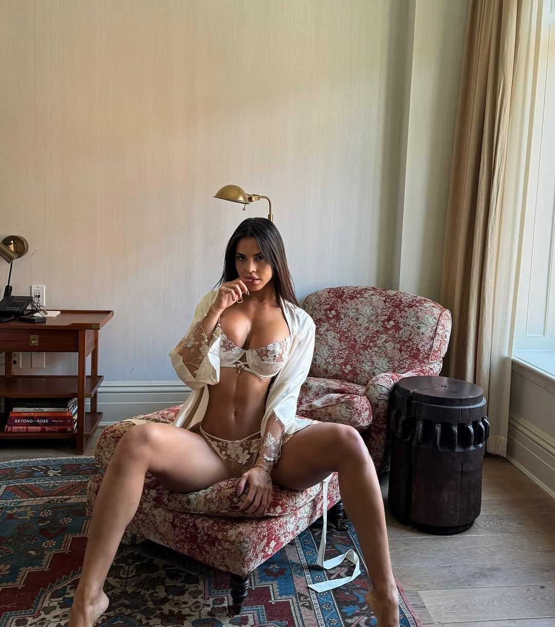 Тоня привлекальеная девушка из Астаны цена от 8000 руб