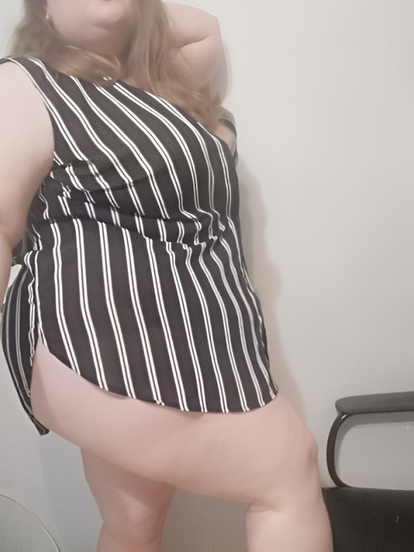 Анюта привлекательная девушка из Астаны цена от 2000 руб