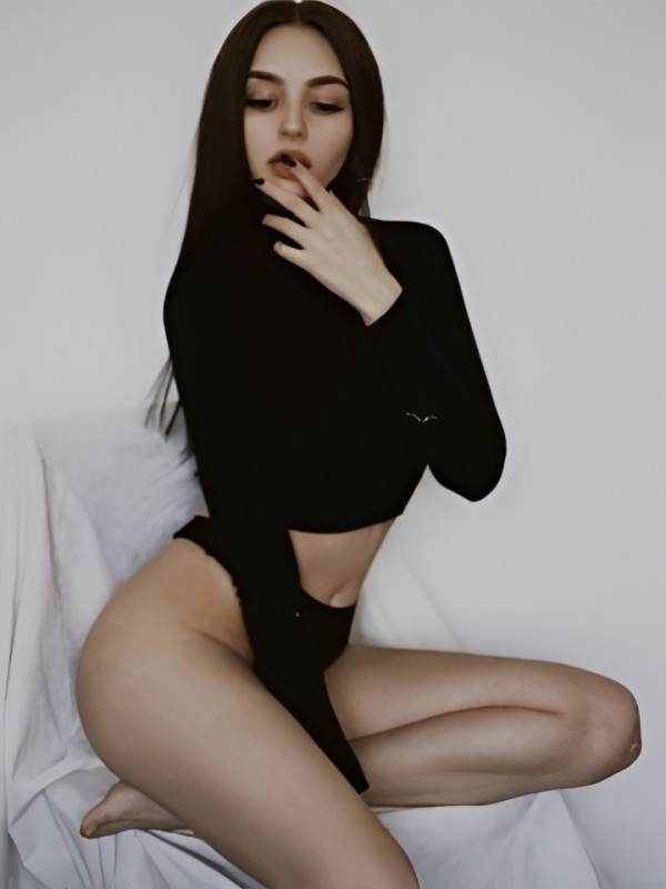 Дарина привлекательная девушка из Астаны цена от 2000 руб