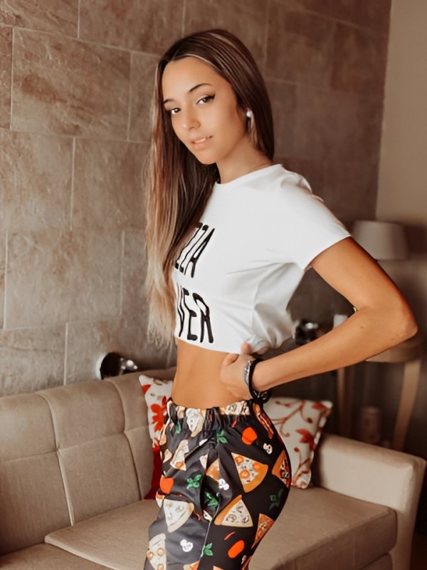 Катюша привлекательная девушка из Астаны цена от 2500 руб