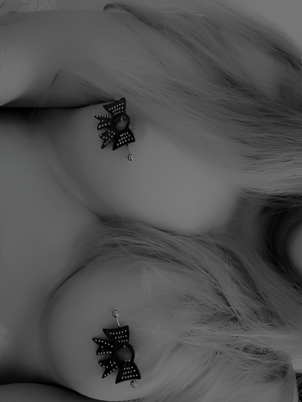 Софи привлекательная девушка из Астаны цена от 5000 руб