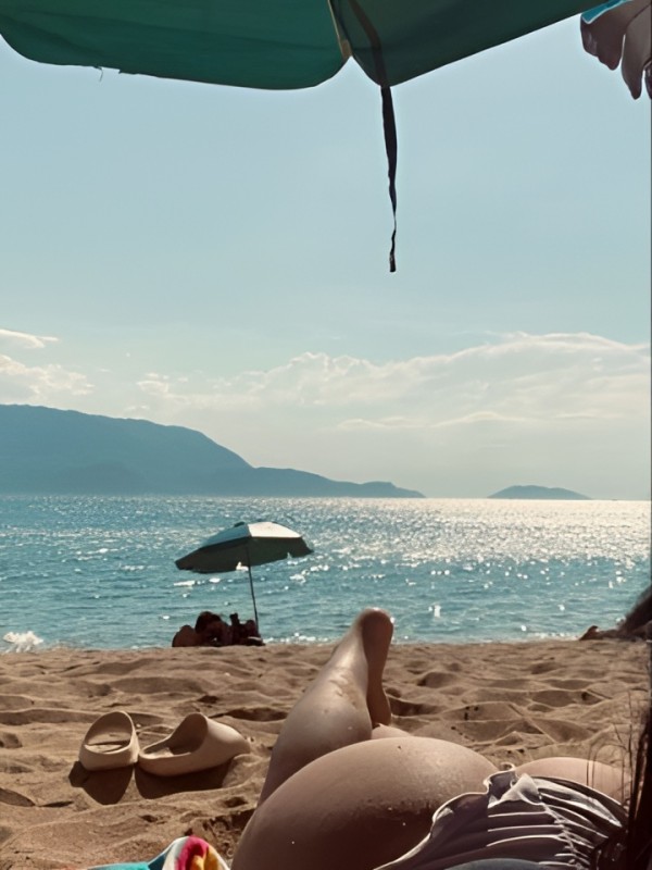 Зина привлекательная девушка из Астаны цена от 10000 руб