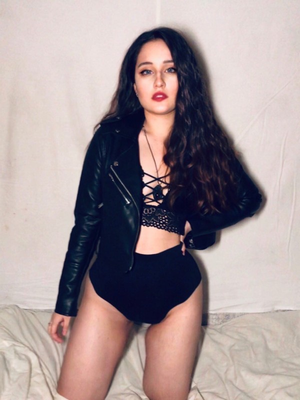 Марина привлекательная девушка из Астаны цена от 3500 руб