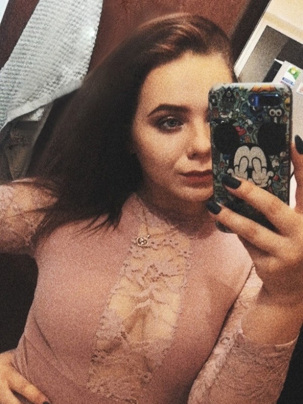 Карина привлекательная девушка из Астаны цена от 3500 руб