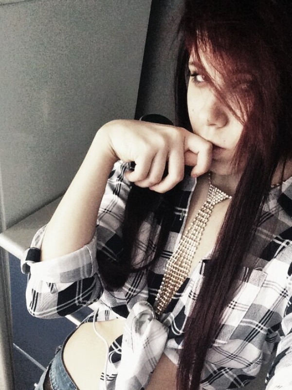 Милана привлекательная девушка из Астаны цена от 3000 руб