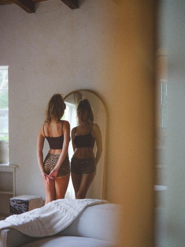 Анна привлекательная девушка из Астаны цена от 4000 руб