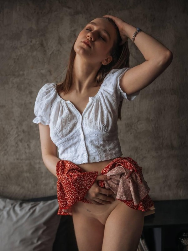 Аленочка привлекательная девушка из Астаны цена от 8000 руб